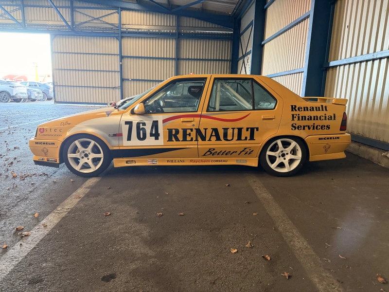Renault 19s Chamade