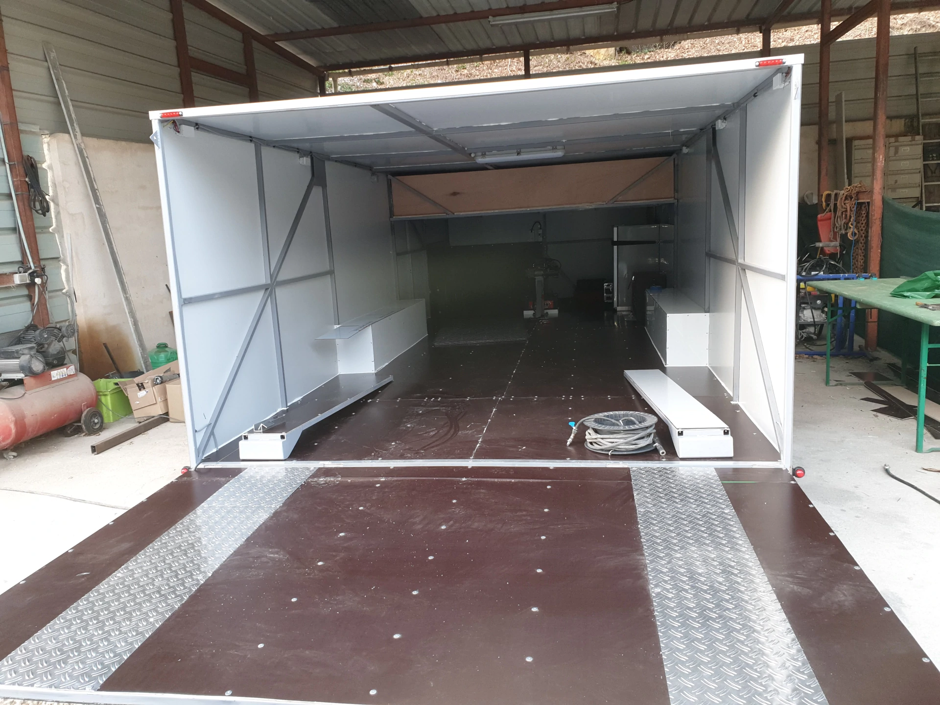 Proto and single-seater trailers