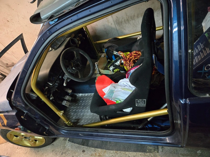 Renault Clio Williams + lot de moteurs F7R / F7P – Carte grise suisse + CG Clio 16S
