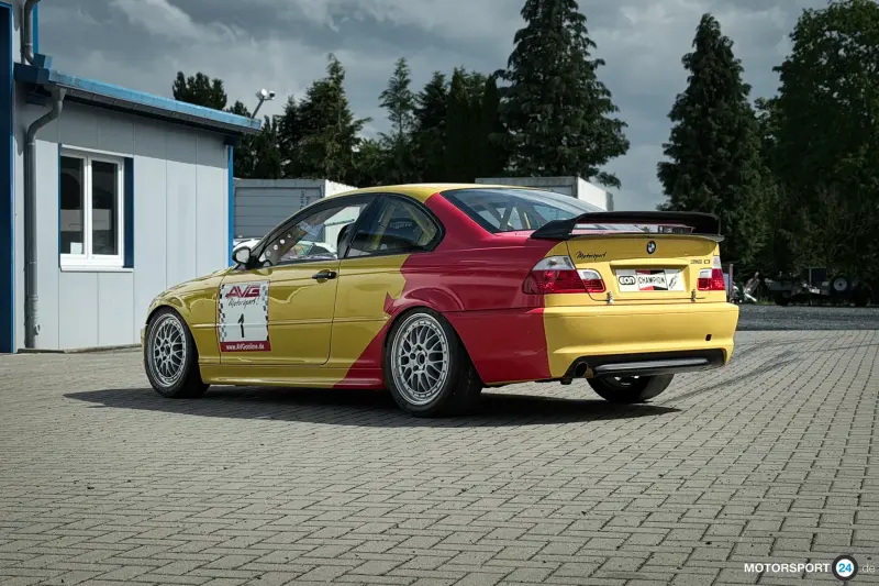 BMW E46 Racecar avec E36 320i STW Technic