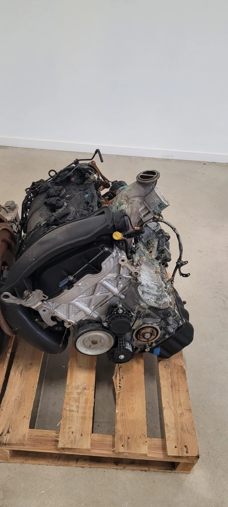 Peugeot 308 Racing Cup engine for parts