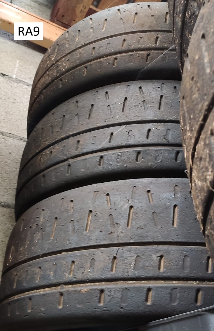 Pneus Michelin et Pirelli 18 pouces