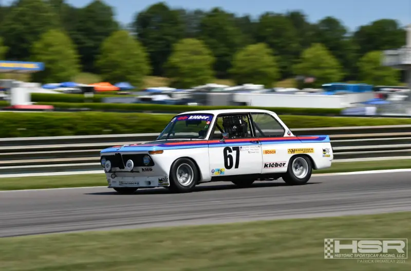 Voiture de course BMW 1600-2 1967