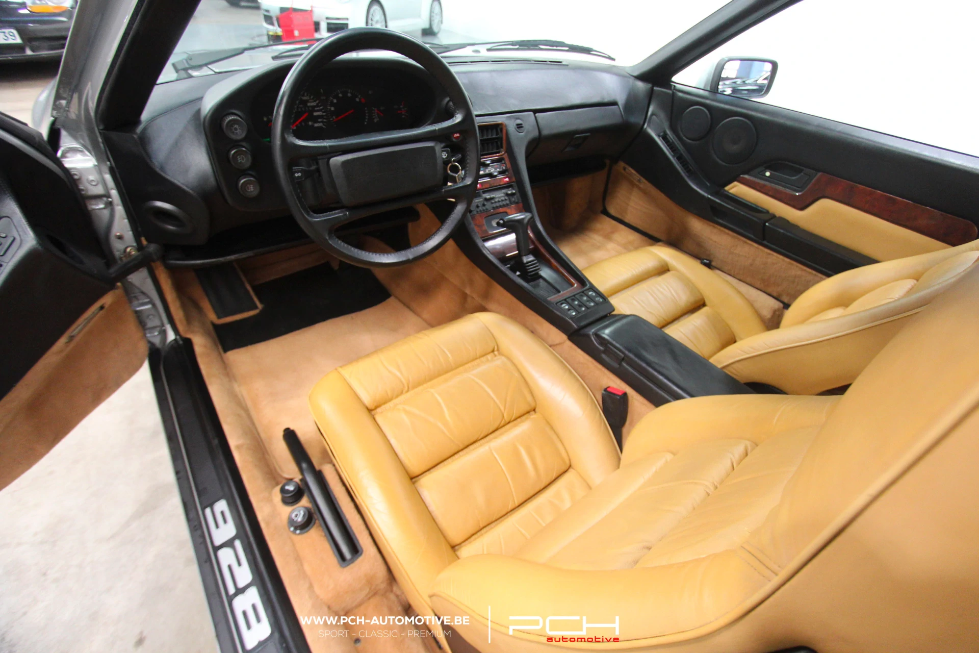 Porsche 928 S4 5.0 V8 320hp Aut. - Restored ! - 78.600 Kms