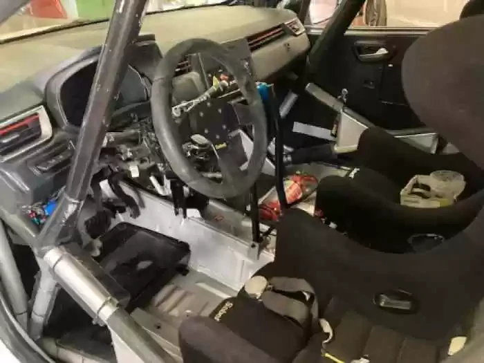 Vend Clio RC5 kit terre et asphalte