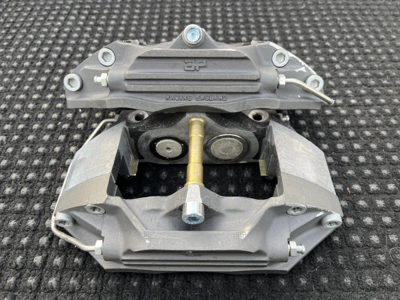 2 étriers AP RACING NEUFS D'EPOQUE VHC