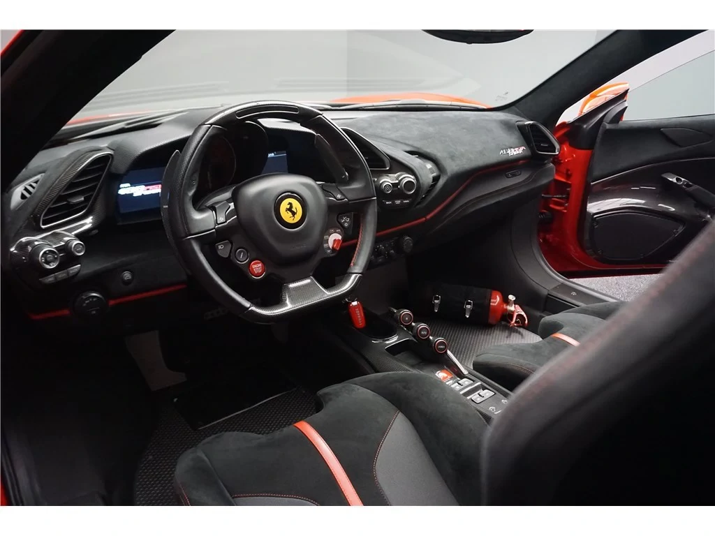 FERRARI 488 PISTA (4.0 V8 720CH) de 2020