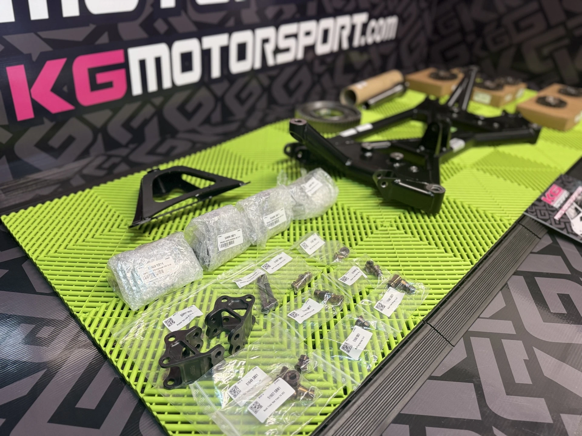 HYUNDAI i20 RALLY2 STEP 2 UPGRADE KIT – photo 2