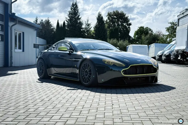 Aston Martin Vantage GT4 2009 - 24h Dubai 2014