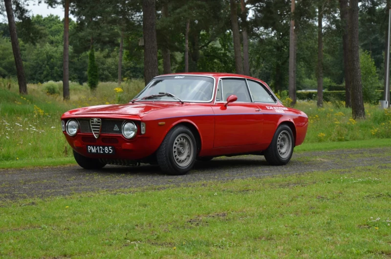 1967 Alfa Romeo GT Junior avec un look GTA et des performances de 2L