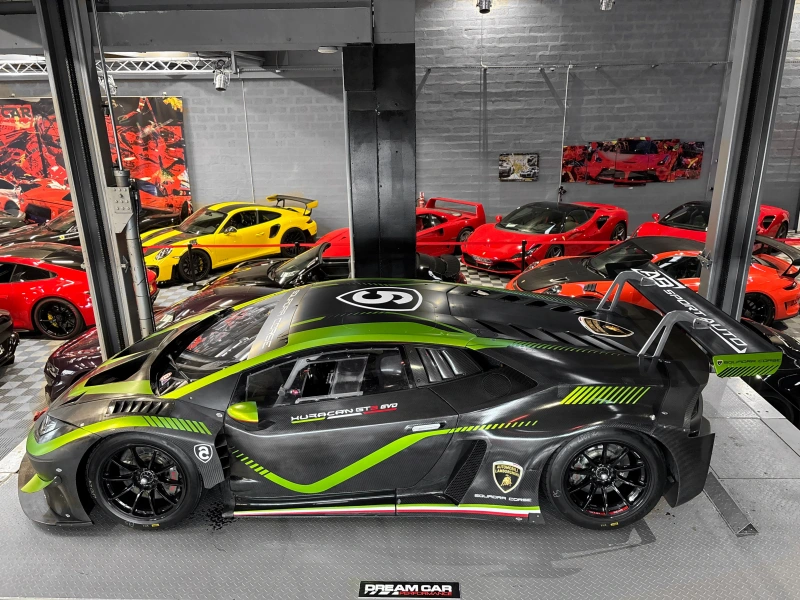 LAMBORGHINI Huracan GT3 EVO - Large on-board lot - VAT