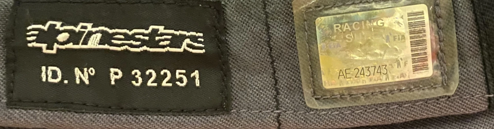 Combinaison Alpinestars homologuée Fia