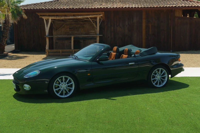 Aston Martin DB7 Volante V12