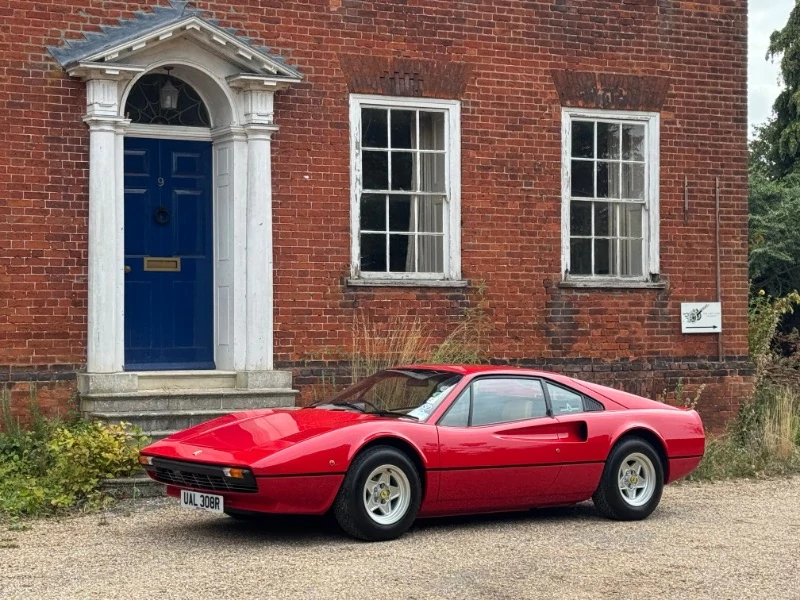 FERRARI 308 GTB VETRORESINA