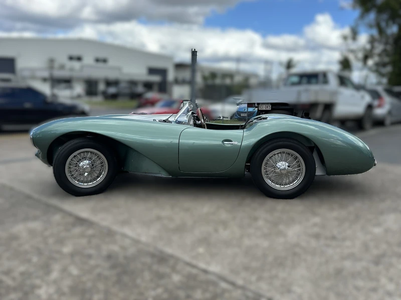 1954 Aston Martin DB3 replica