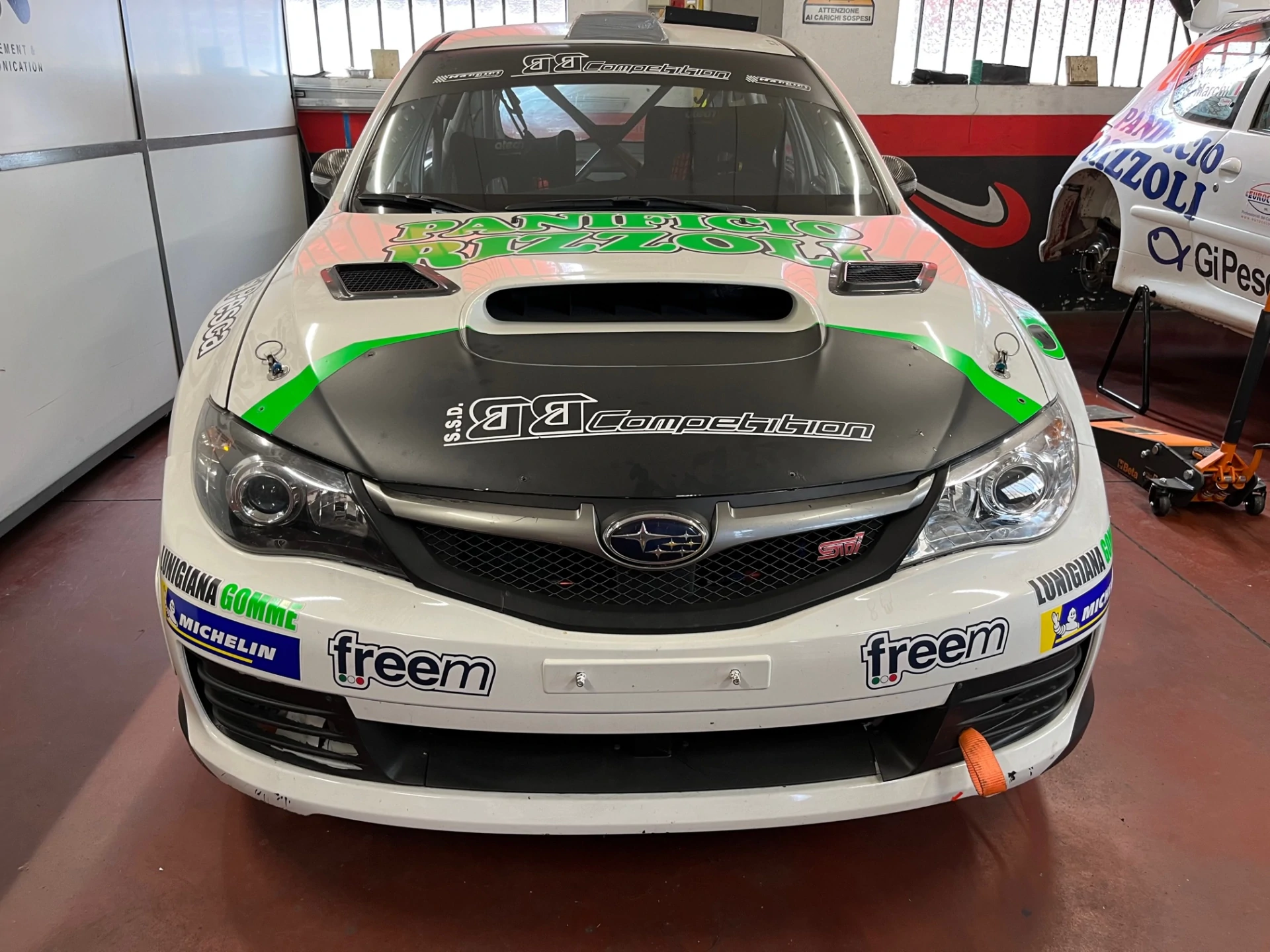 SUBARU IMPREZA STI R4