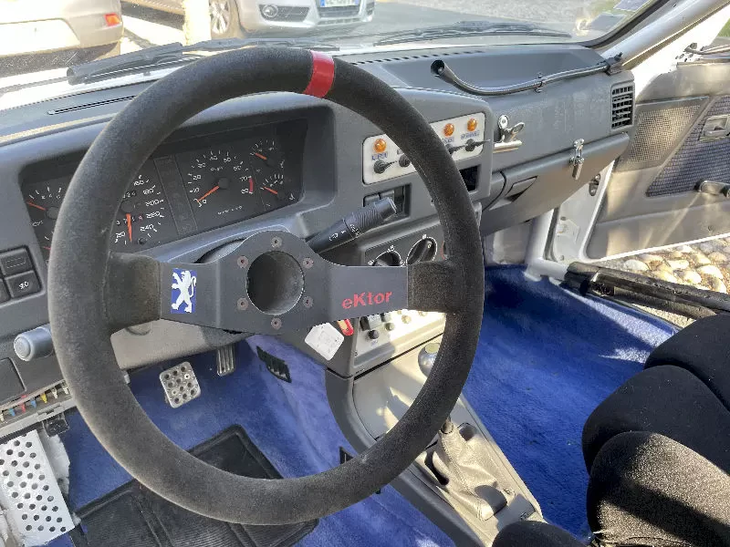 309 GTI 16 gr N - 309 steering wheel – photo 2