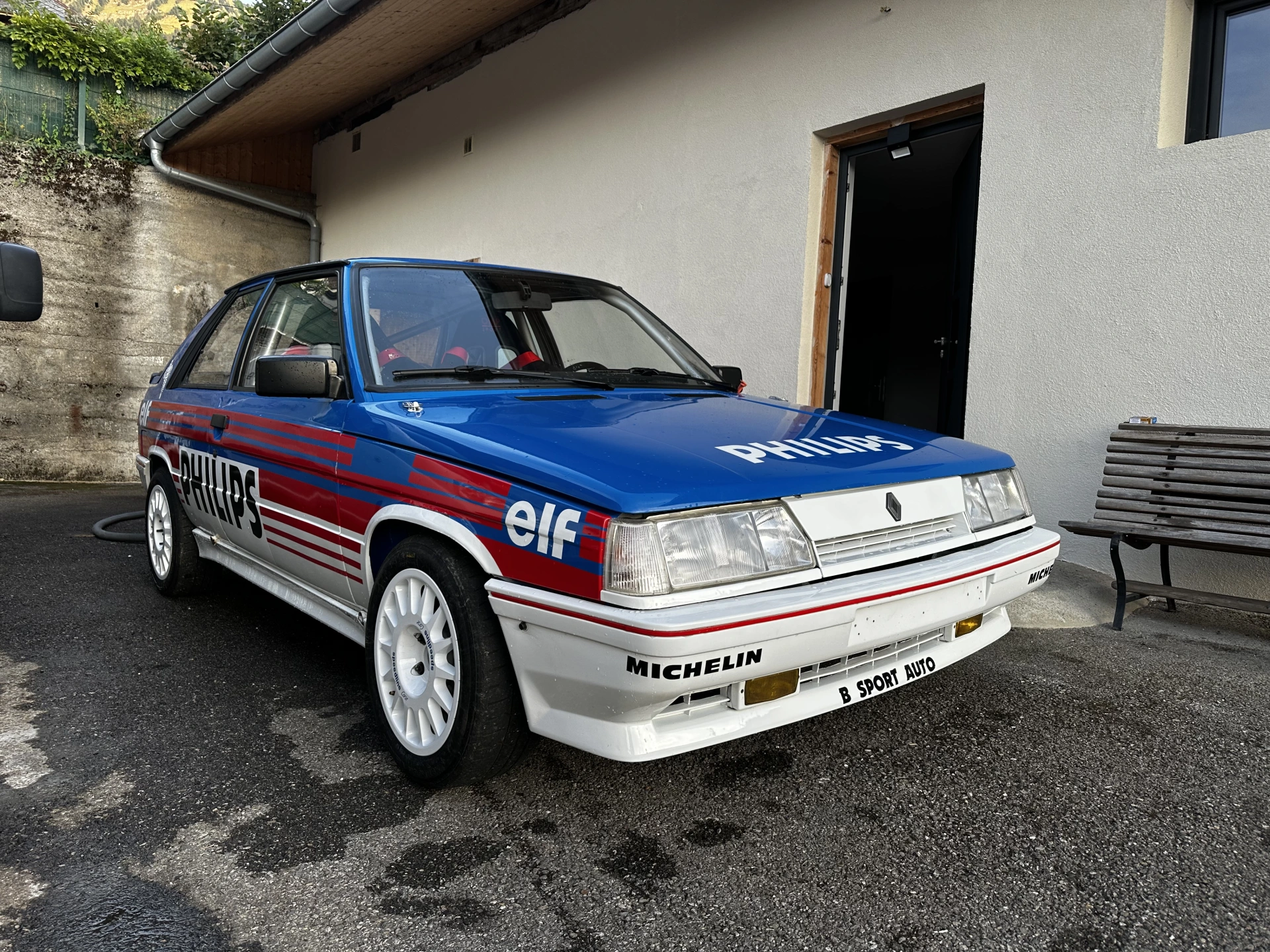 Renault R11 Groupe A – photo 1