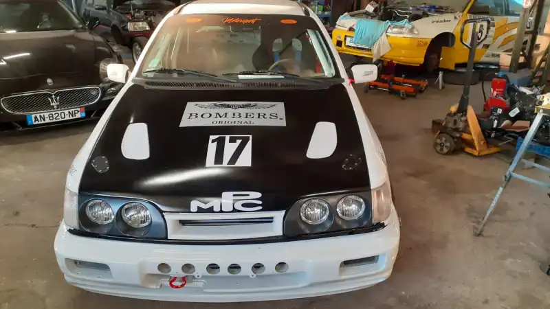 Ford Sierra Cosworth 2RM GrA
