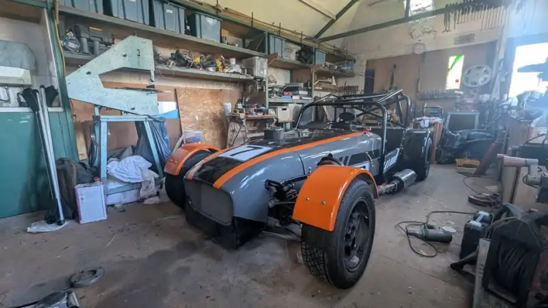 Voiture de course Locost