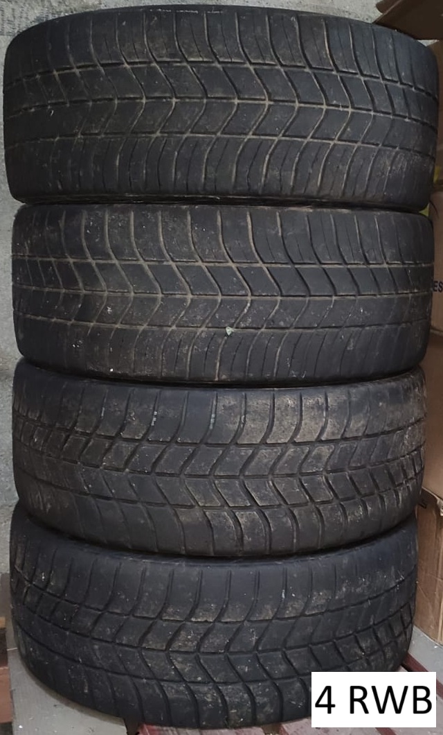 Pneus Michelin et Pirelli 18 pouces