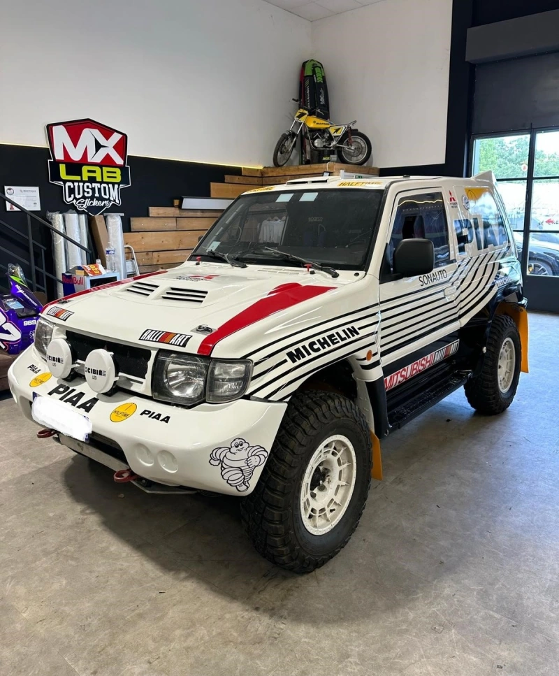 Mitsubishi Pajero EVO 3.5 MIVEC Dakar RALLI ART Année 1997