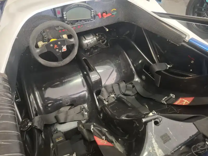 RADICAL SR8