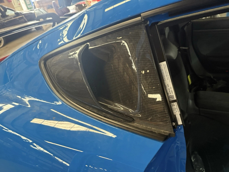 Kit prise d’air en fibre de carbone Porsche 718 Cayman GT4 RS.