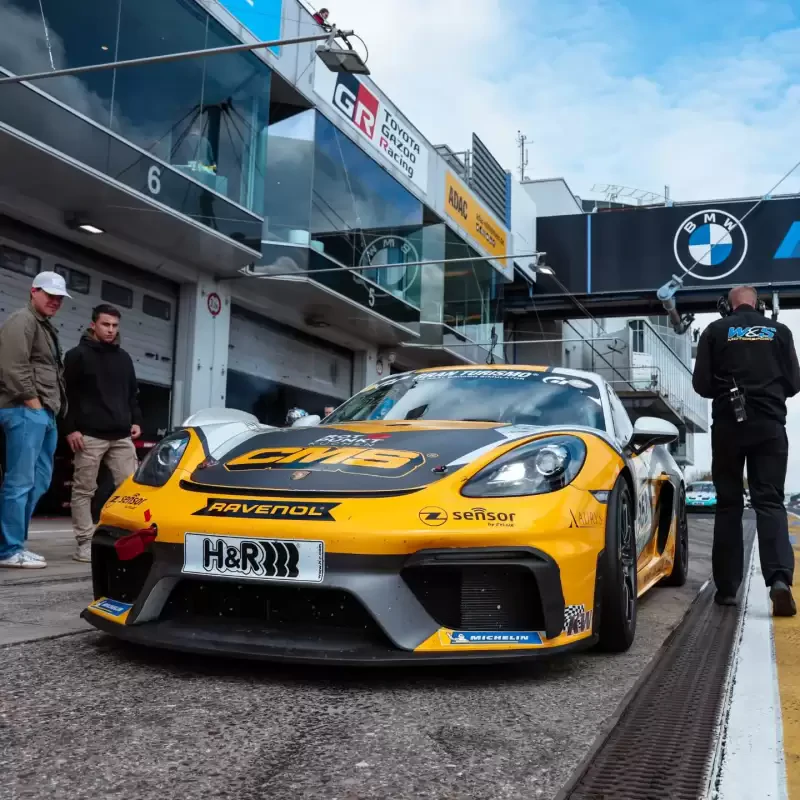 Trackday coaching with driver Joshua Bednarski: Porsche GT4, GT3 and Plus