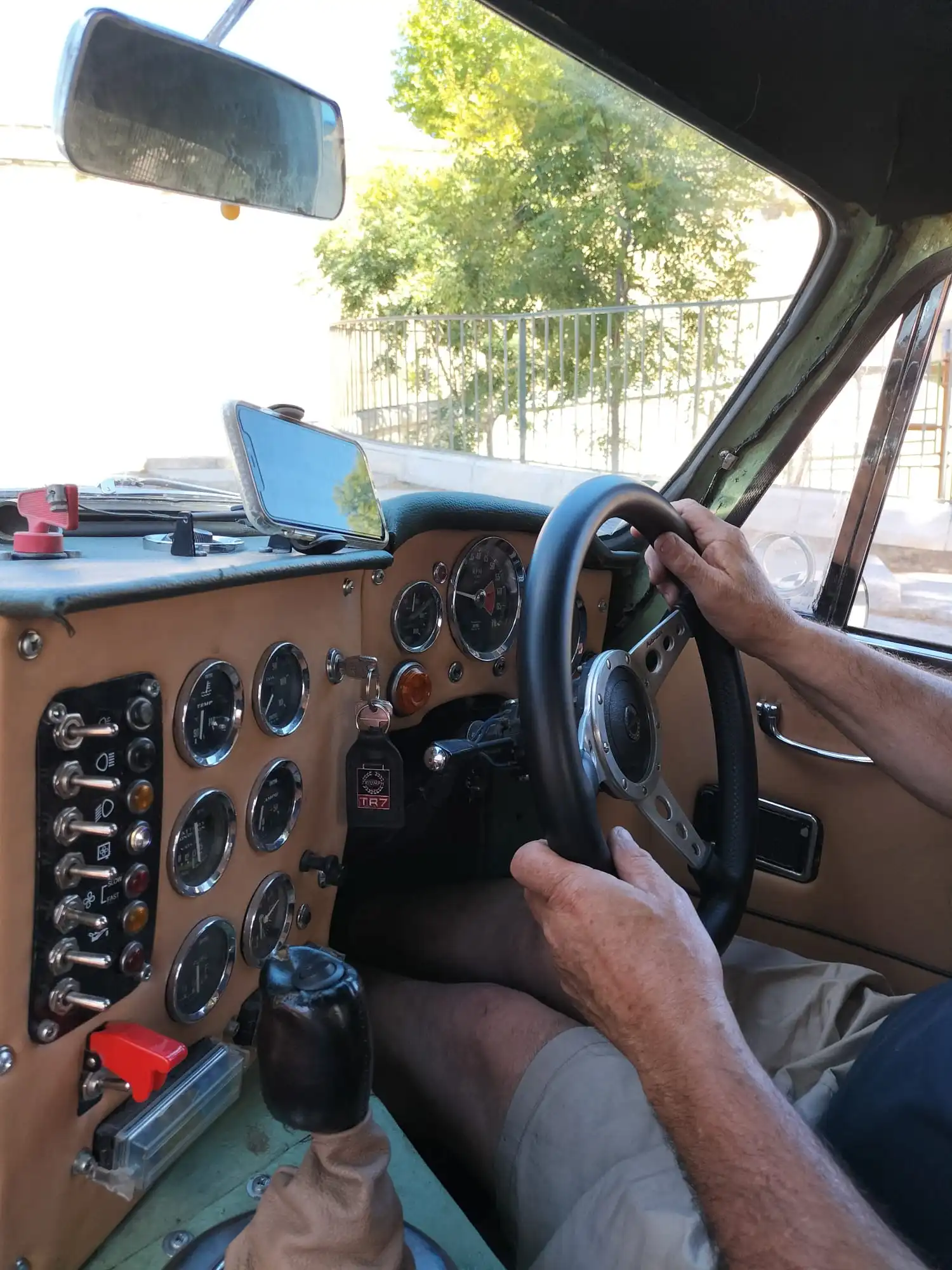 ELVA COURIER GT FASTBACK – photo 3