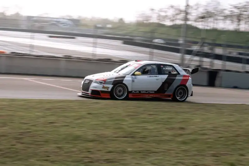 Audi A3 RS V6 biturbo