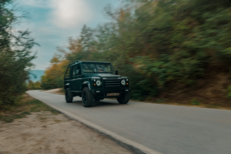 Land Rover Defender 110 Pickup LS3 V8 6 vitesses T56Magnum (manuel) 4x4