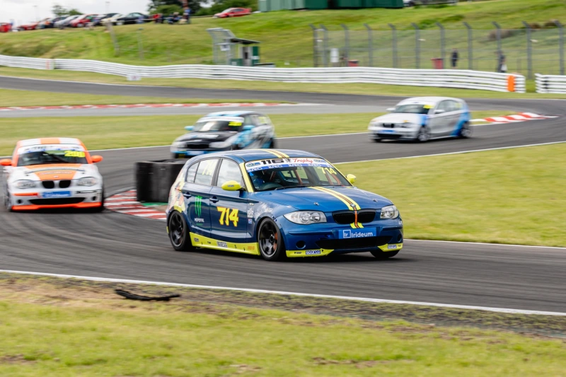 Une superbe voiture pour les journées sur circuit – 116 Sprint / Trophy Car à vendre !