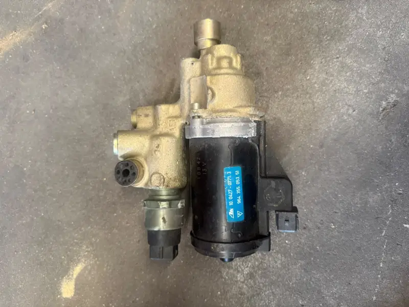 ABS high-pressure pump for Porsche 964 and 993, Part No. 96435505351