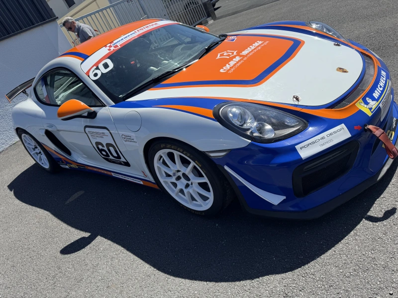 Porsche cayman Cup GT4 981