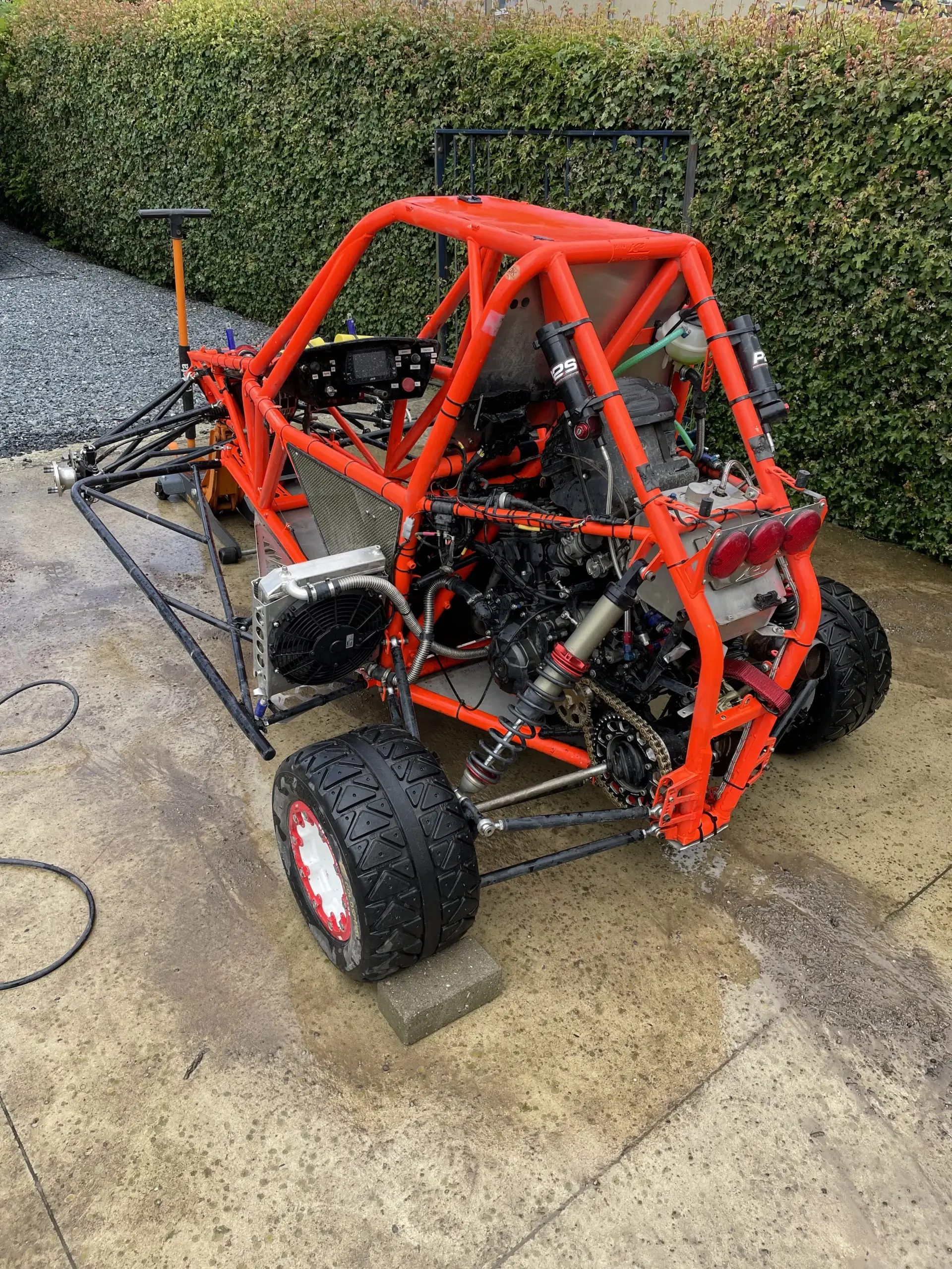 Cross car planet motorsport without engine