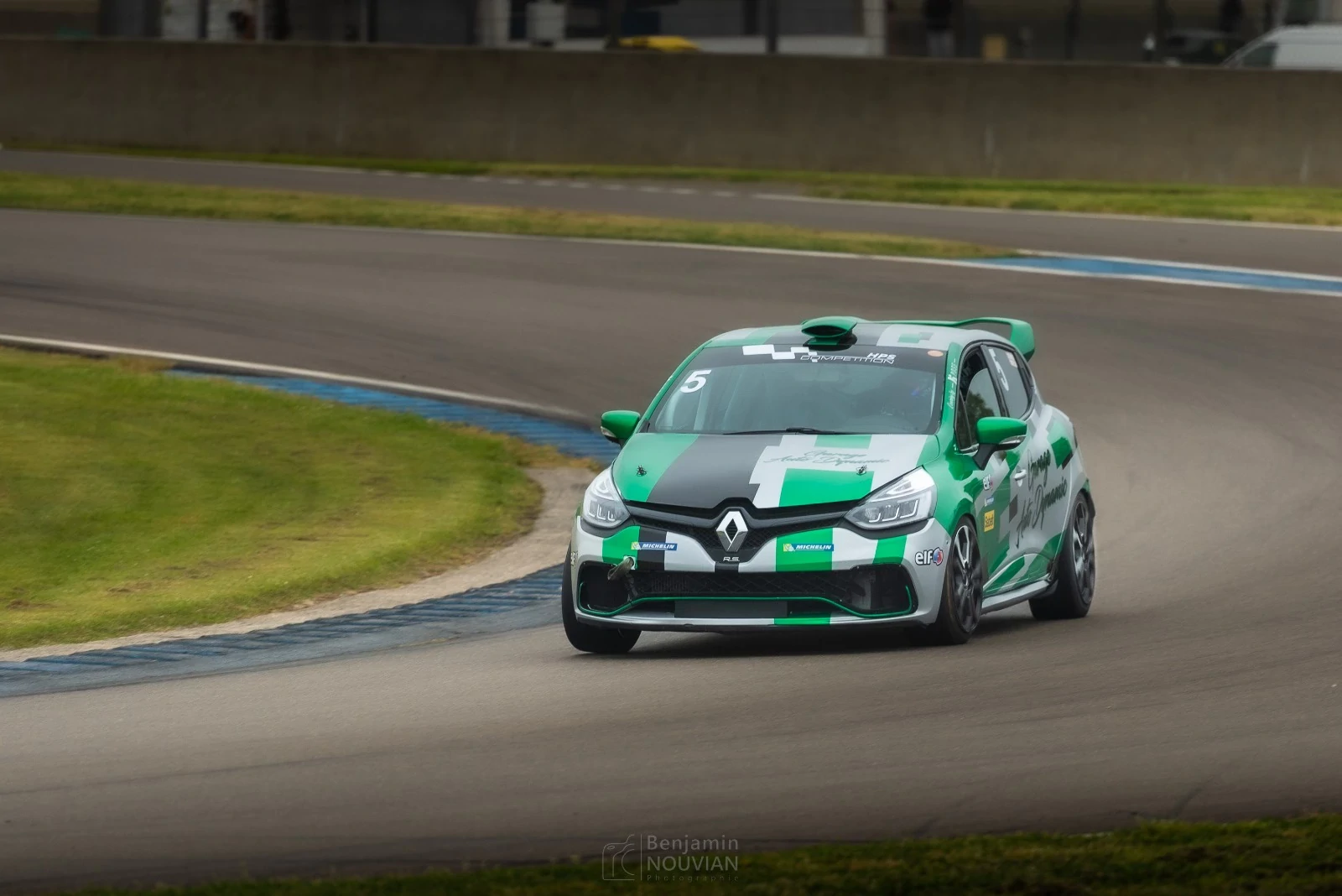 Make rapid progress in the Clio 4 Cup: personalised coaching, data and video to enhance your performance