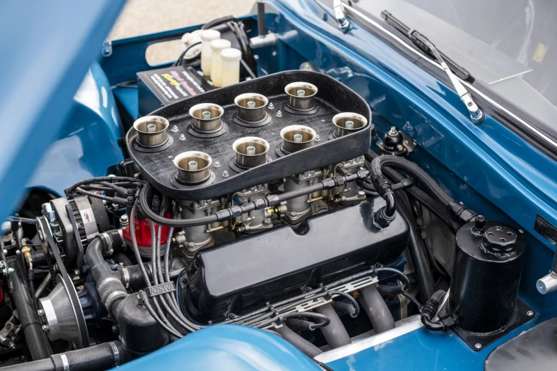 1965 TVR Griffith 400 par Nigel Reuben