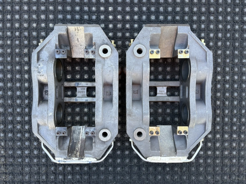 2 ETRIERS AP RACING 4 PISTONS GRA VHC