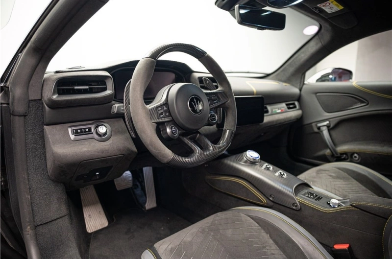 MASERATI MC20