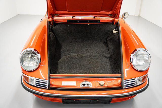 Porsche 911 2.2 E Targa