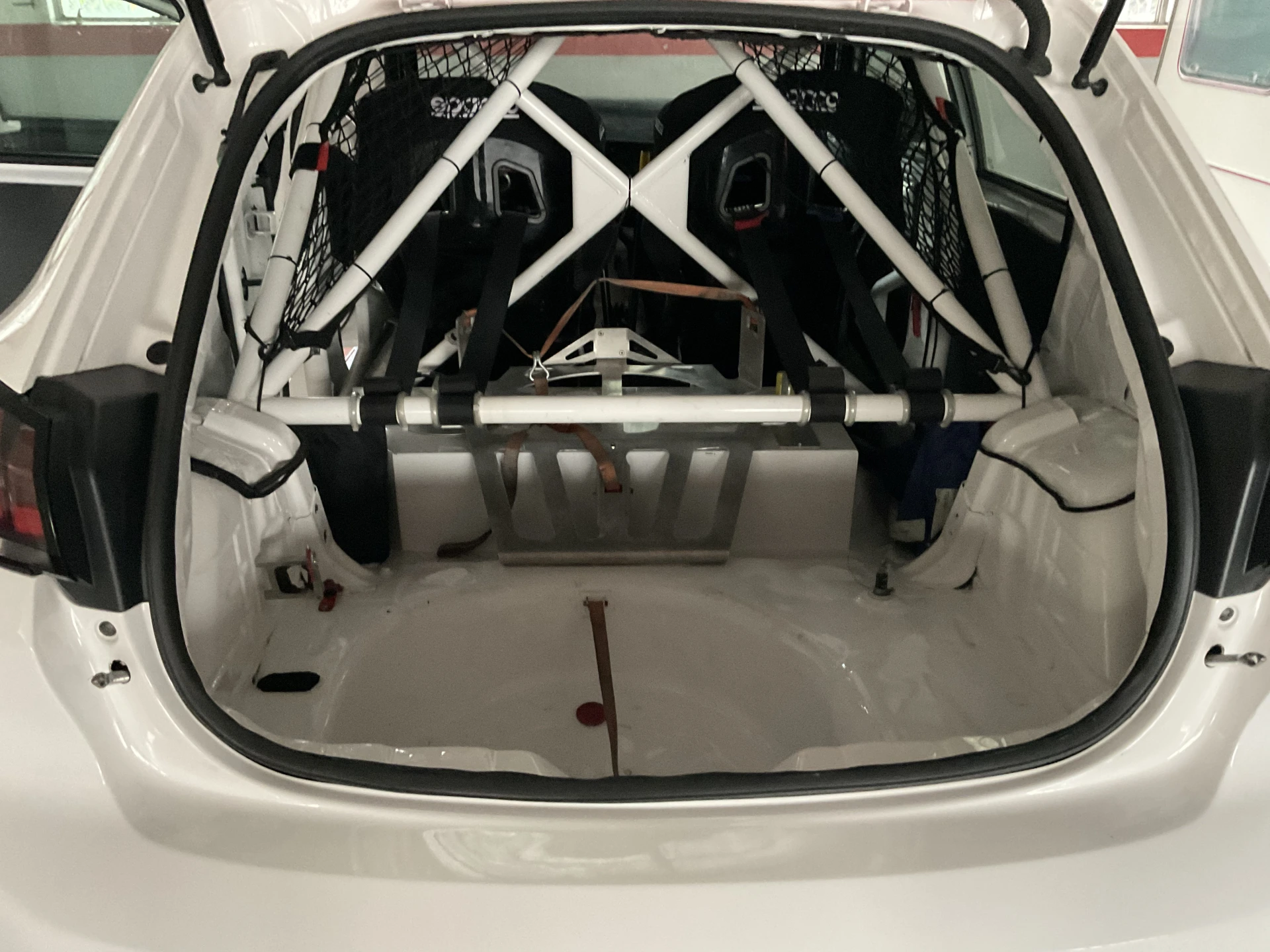 Peugeot 208 Rally4 – photo 3
