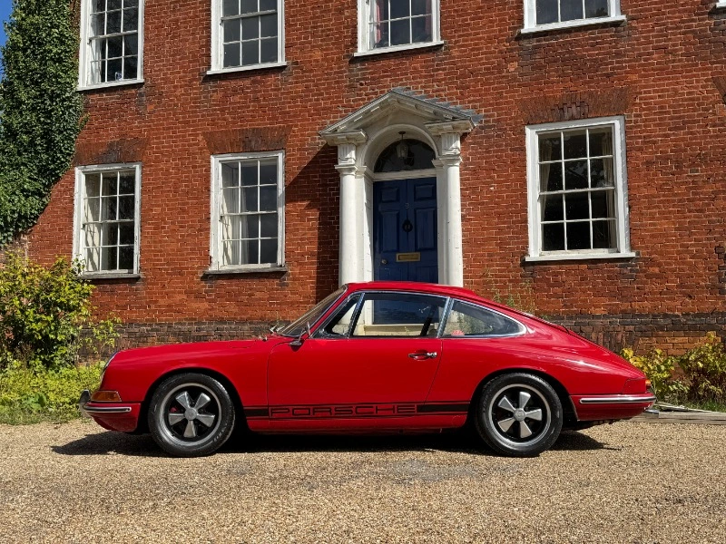 PORSCHE 911 SWB