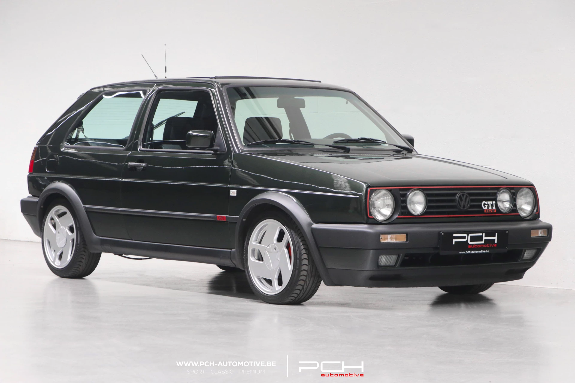 VOLKSWAGEN Golf GTI 16v 1.8 139hp + Sunroof - Fully Restored ! - 1990