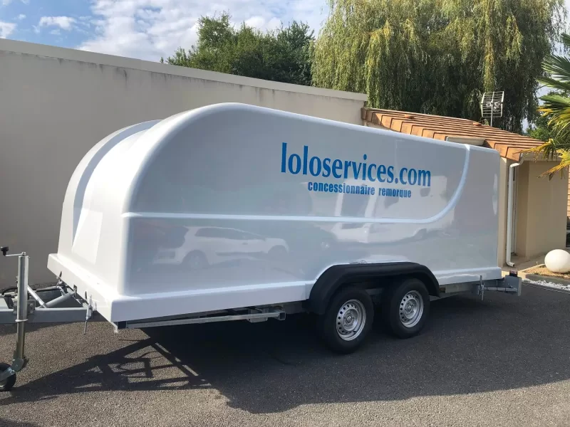 Closed car door trailer