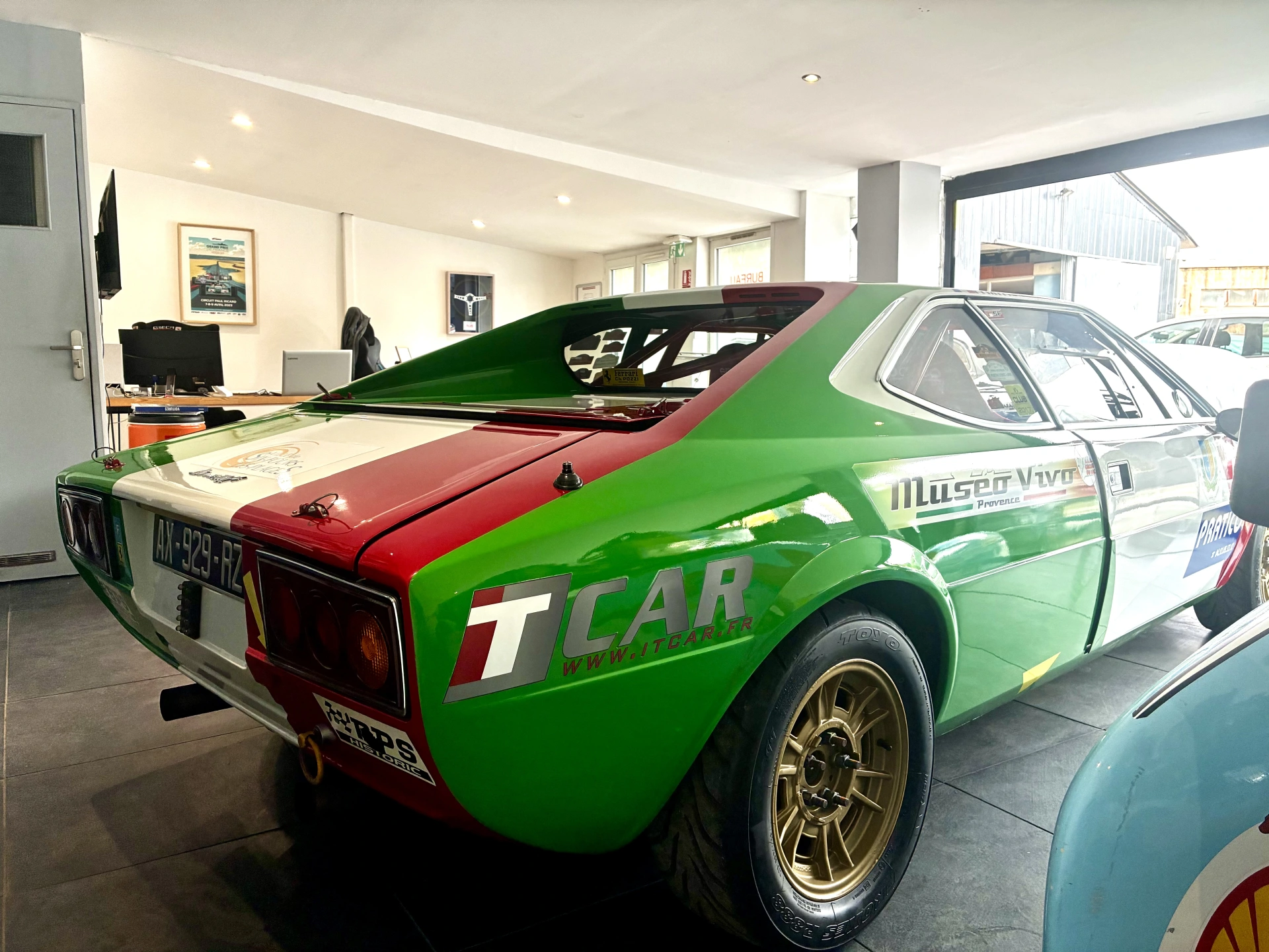 FERRARI 308 GT4 – photo 4
