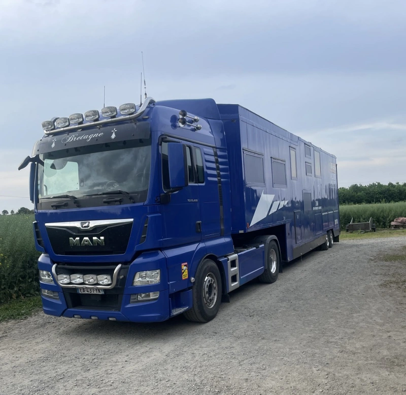 Location motorhome 10 couchages avec chauffeur