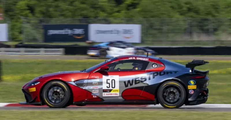 2022 Aston Martin Vantage GT4