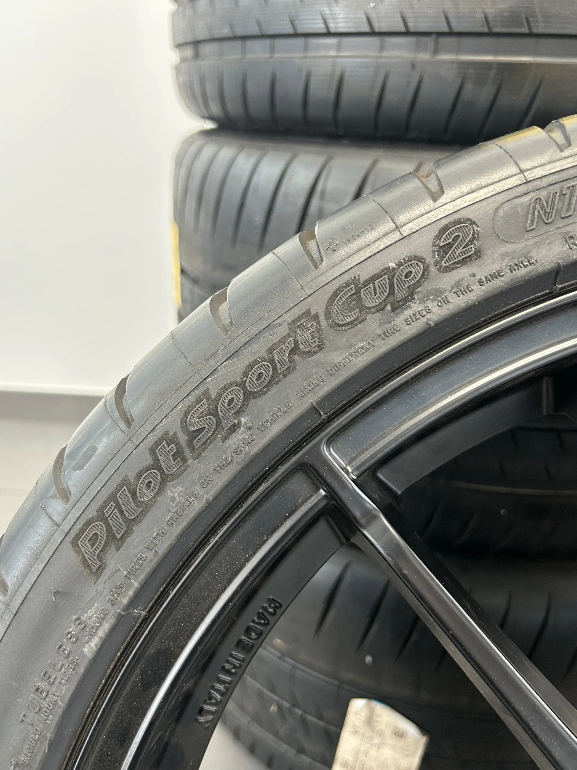 O.Z Racing Ultraleggera 20" wheels