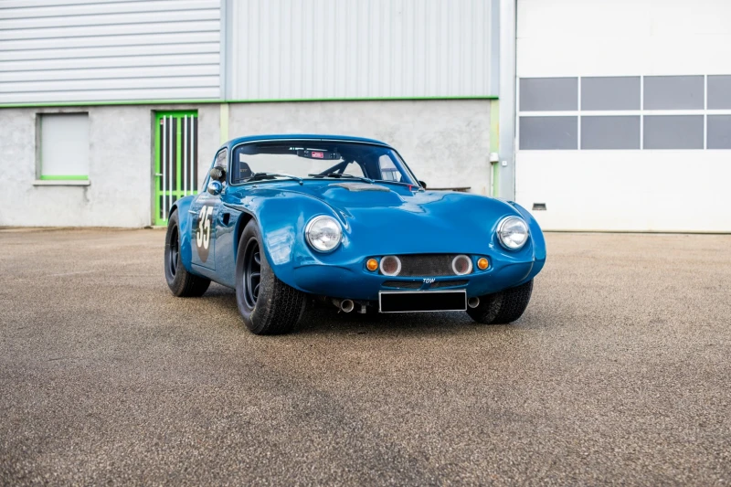 1965 TVR Griffith 400 par Nigel Reuben